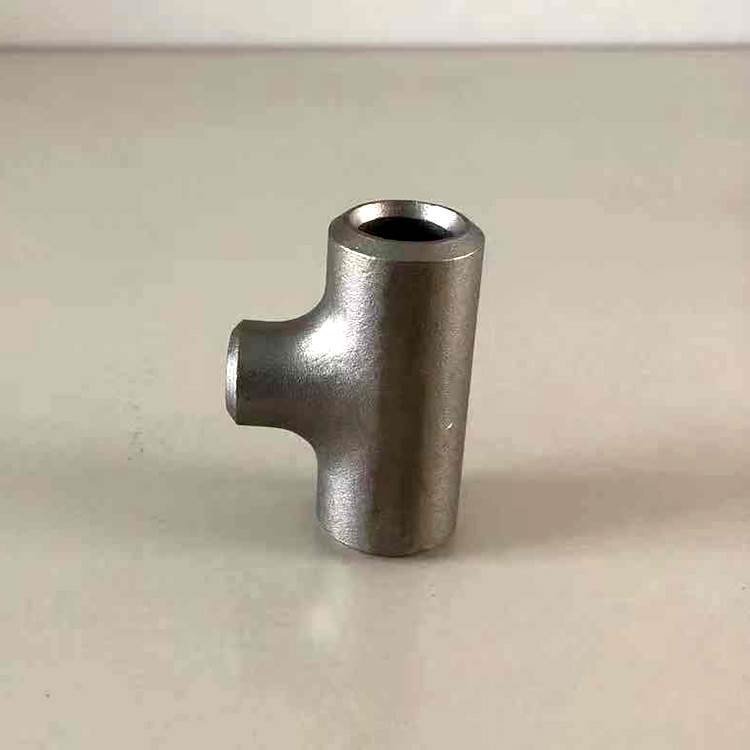 鋼制熱壓無(wú)縫三通